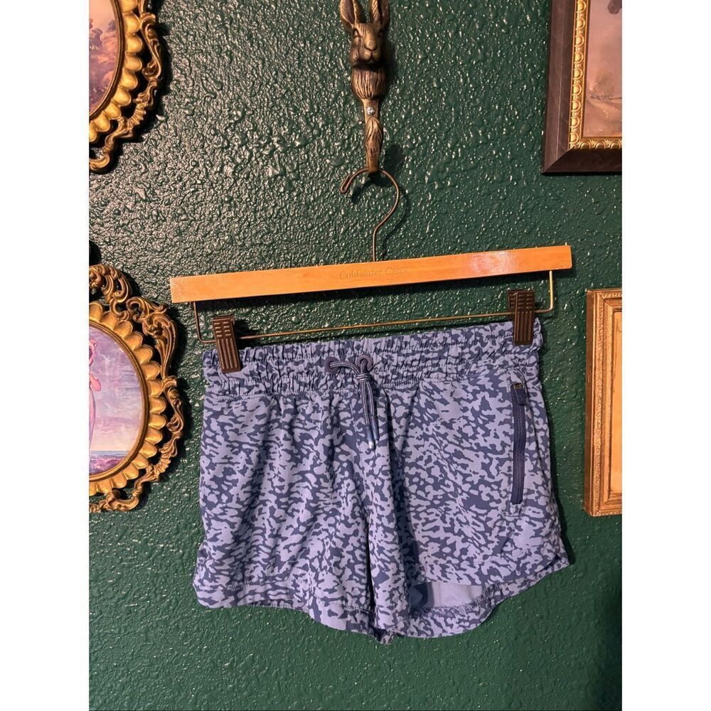 Athleta Girl Blue All Play 3” Shorts Size Medium